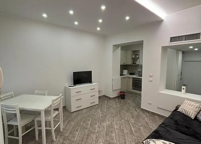 Sunny Deluxe House Дом отдыха *